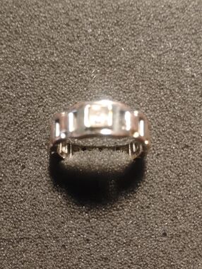 Silver Women’s Ring with Center Diamond Stone